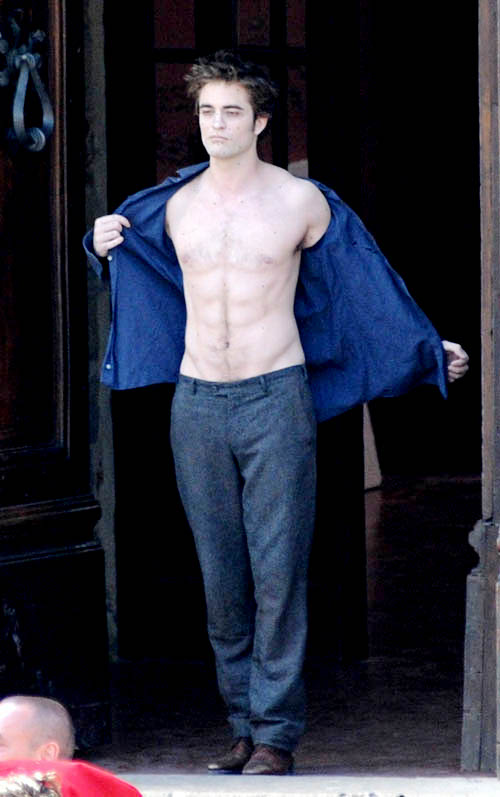 pattinson-shirtless3