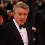 robert-de-niro-2008-cannes-film-festival-palme-dor-closing-ceremony-arrivals-JoPgx8